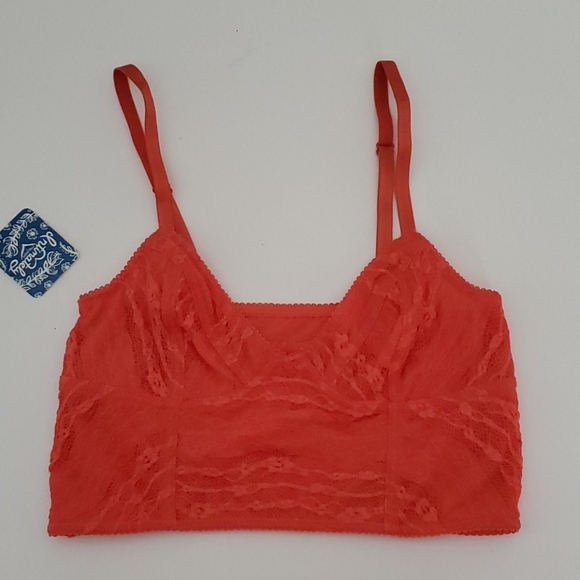70.  🆕️ Intimately Free People Stretch Lace Bra - Picture 4 of 8